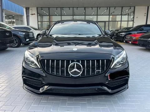 مرسيدس بنز الفئة سي C 63 S 2018 مستعملة مرسيدس بنز الفئة سي C 63 S 2018 مستعملة للبيع
