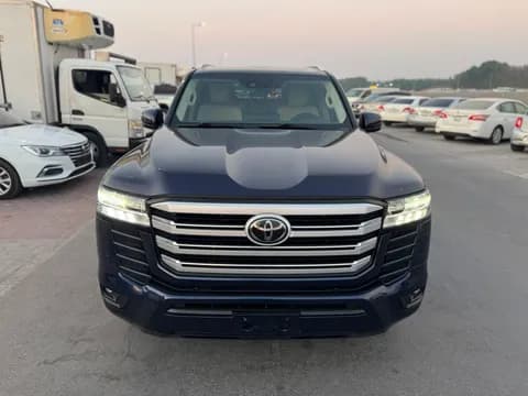 تويوتا لاند كروزر 4.0L GXR 2022 مستعملة تويوتا لاند كروزر 4.0L GXR 2022 مستعملة للبيع
