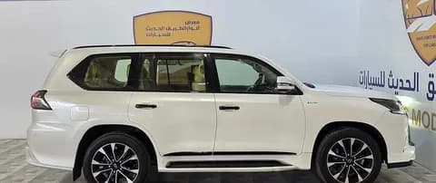 لكزس أل أكس 570 5 door 5.7L 2021 مستعملة لكزس أل أكس 570 5 door 5.7L 2021 مستعملة للبيع