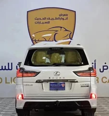 لكزس أل أكس 570 5 door 5.7L 2021 مستعملة لكزس أل أكس 570 5 door 5.7L 2021 مستعملة للبيع
