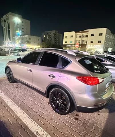 انفينيتي إي اكس 35 4 Door 3.5L 2008 مستعملة انفينيتي إي اكس 35 4 Door 3.5L 2008 مستعملة للبيع