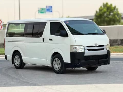 تويوتا هايس 2.5L Commuter M/T 2016 مستعملة تويوتا هايس 2.5L Commuter M/T 2016 مستعملة للبيع