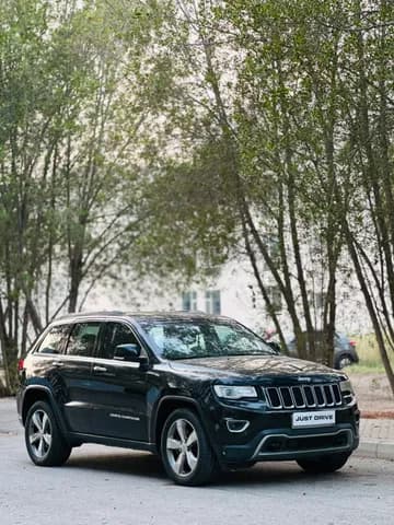 جيب جراند شيروكي لمتيد 2014 مستعملة جيب جراند شيروكي لمتيد 2014 مستعملة used_cars.forSale