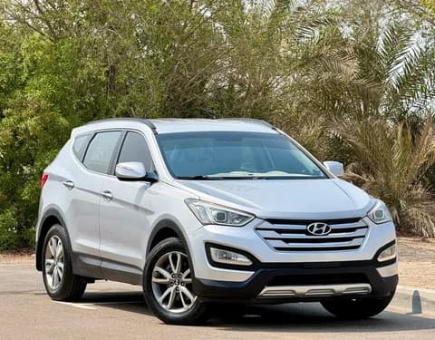 هيونداي سانتافيه 2.4L دفع أمامي 2014 مستعملة هيونداي سانتافيه 2.4L دفع أمامي 2014 مستعملة used_cars.forSale