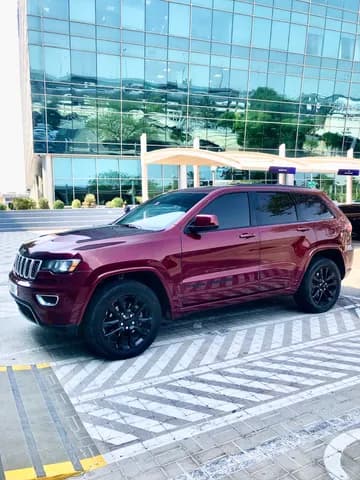 جيب جراند شيروكي لاريدو 3.6L 2019 مستعملة جيب جراند شيروكي لاريدو 3.6L 2019 مستعملة used_cars.forSale
