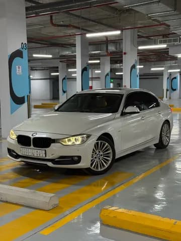 بي إم دبليو الفئة الثالثة - سيدان 328i 2014 مستعملة بي إم دبليو الفئة الثالثة - سيدان 328i 2014 مستعملة used_cars.forSale