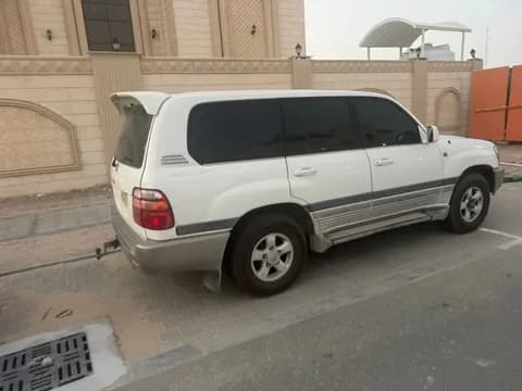 تويوتا لاند كروزر GX.R+ 2002 مستعملة تويوتا لاند كروزر GX.R+ 2002 مستعملة للبيع