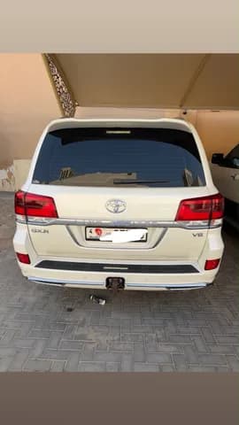 Used Toyota Land Cruiser 4.6 GXR 2017 Used Toyota Land Cruiser 4.6 GXR 2017 used_cars.forSale