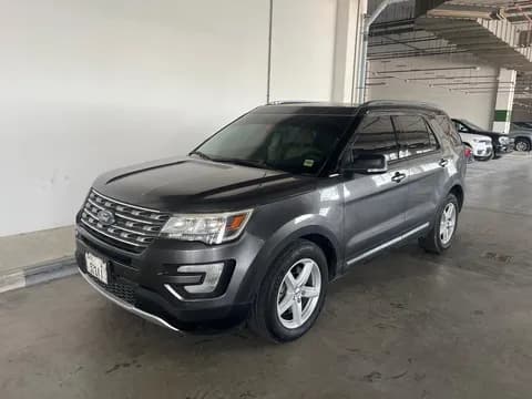 Used Ford Explorer 3.5L V6 XLT (AWD) Mid Option 2016 Used Ford Explorer 3.5L V6 XLT (AWD) Mid Option 2016 used_cars.forSale