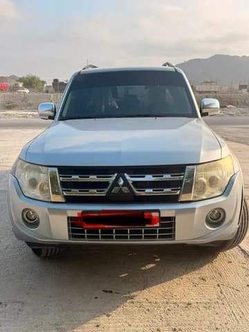 Used Mitsubishi Pajero 3.5L 5 Door 2014 Used Mitsubishi Pajero 3.5L 5 Door 2014 for sale