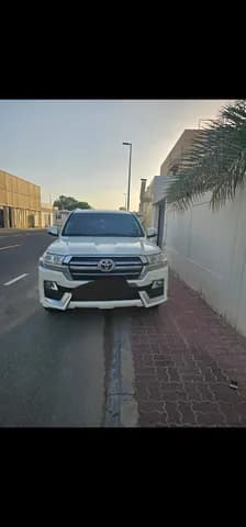 Used Toyota Land Cruiser 4.6 VXR 2017 Used Toyota Land Cruiser 4.6 VXR 2017 for sale