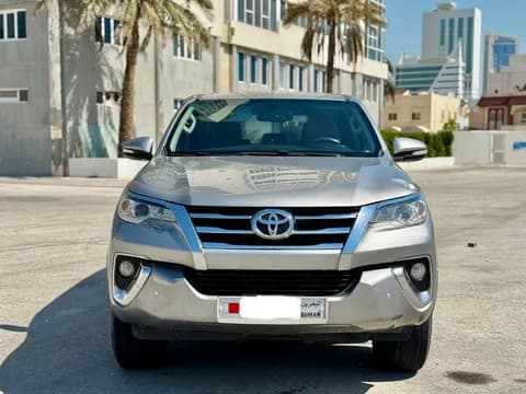 Used Toyota Fortuner 2.7L 2016 Used Toyota Fortuner 2.7L 2016 used_cars.forSale