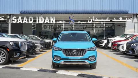 إم جي إتش إس 2-0t-luxury-awd 2023 جديدة إم جي إتش إس 2-0t-luxury-awd 2023 جديدة used_cars.forSale
