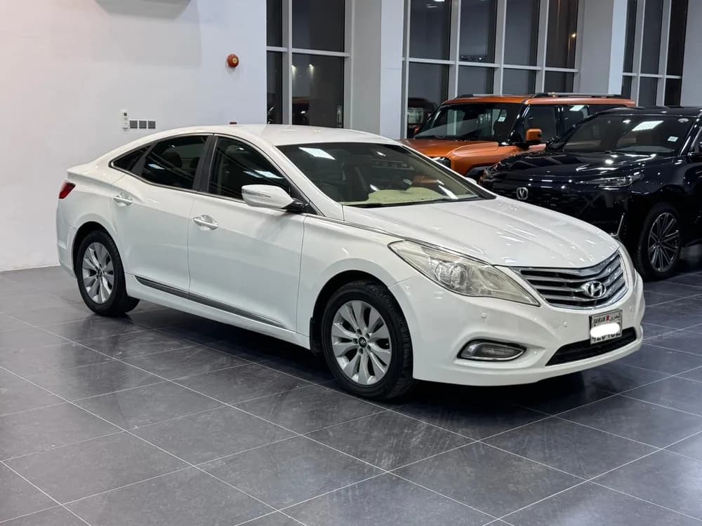 Used Hyundai Azera 3.0L 2013 Used Hyundai Azera 3.0L 2013 used_cars.forSale