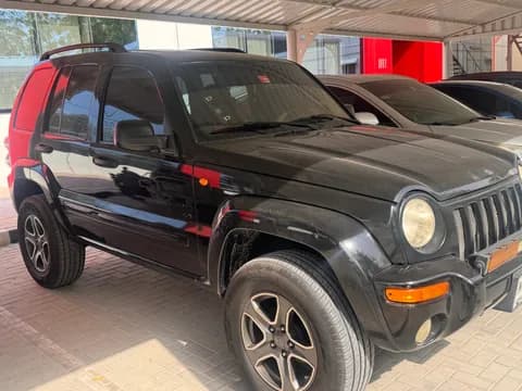جيب شيروكي لمتيد 2004 مستعملة جيب شيروكي لمتيد 2004 مستعملة used_cars.forSale