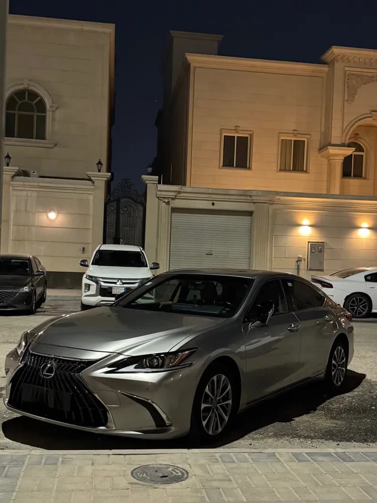 Used Lexus ES 300 Hybrid 2022