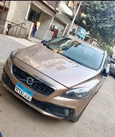 فولفو في40 1.6 T4 2013 مستعملة فولفو في40 1.6 T4 2013 مستعملة used_cars.forSale