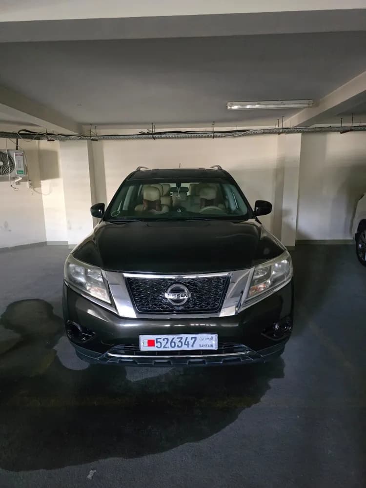 Used Nissan Pathfinder 3.5L S 2WD 2015