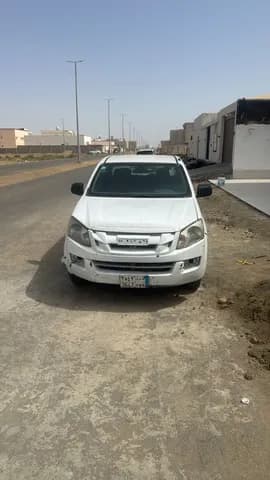 ايسوزو دي-ماكس 2.5D Double Cab 4WD M/T 2016 مستعملة ايسوزو دي-ماكس 2.5D Double Cab 4WD M/T 2016 مستعملة used_cars.forSale
