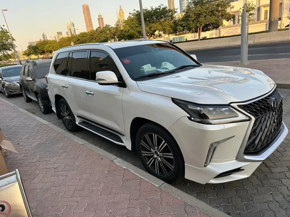 لكزس أل أكس 570 Premier 2018 مستعملة