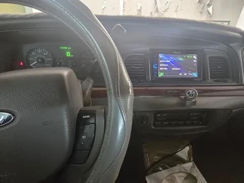 فورد كراون فيكتوريا 4.6L 2011 مستعملة فورد كراون فيكتوريا 4.6L 2011 مستعملة used_cars.forSale