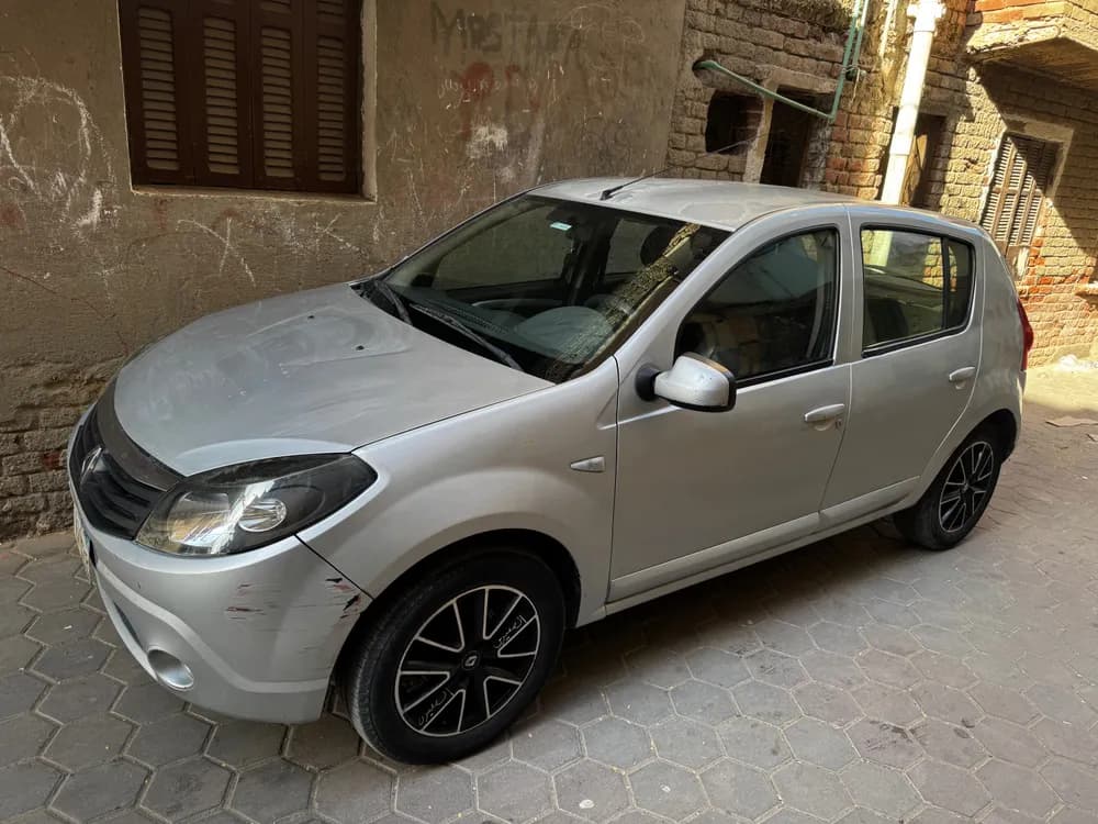 Used Renault Sandero Stepway 1600 CC Manual 2012