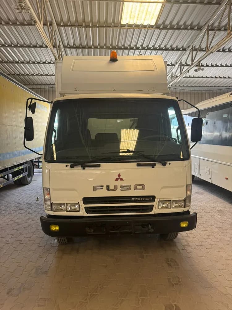 Used Mitsubishi Canter 2010