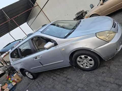 مستعملة كيا كارنفال 3.3 EX 2008 مستعملة كيا كارنفال 3.3 EX 2008 للبيع