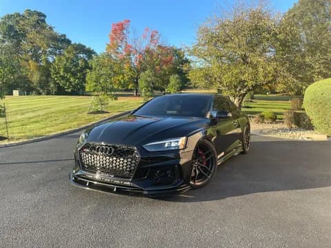 أودي آر أس5 كابريوليه 4.2L (450 HP) 2019 مستعملة أودي آر أس5 كابريوليه 4.2L (450 HP) 2019 مستعملة للبيع