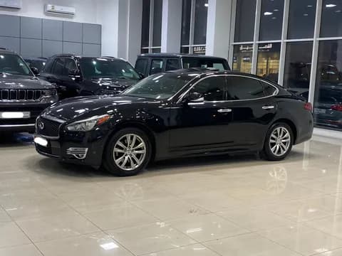 Used Infiniti Q70 3.7L Luxe 2018