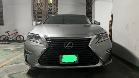 Used Lexus ES 350 4 door 3.5L 2016 Used Lexus ES 350 4 door 3.5L 2016 for sale