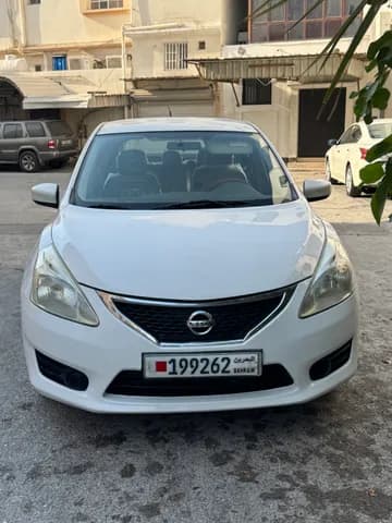 Used Nissan Tiida 1.8 Hatchback 2014 Used Nissan Tiida 1.8 Hatchback 2014 used_cars.forSale