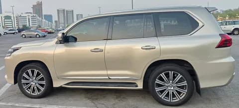 Used Lexus LX 570 5 door 5.7L 2017 Used Lexus LX 570 5 door 5.7L 2017 used_cars.forSale