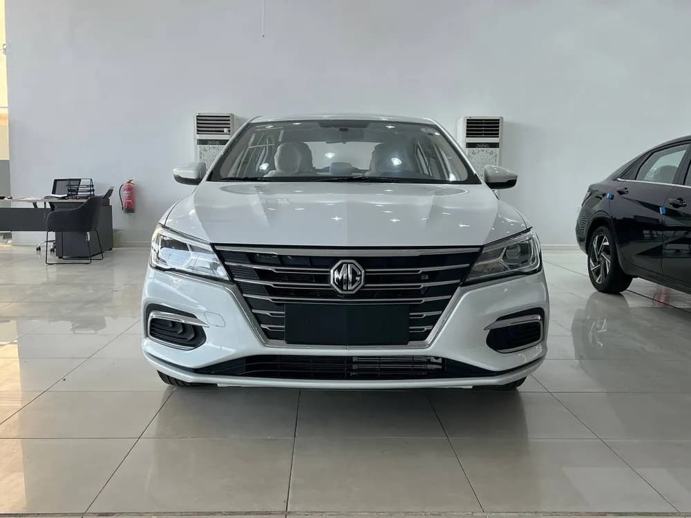 New MG 5 1.5L STD 2025