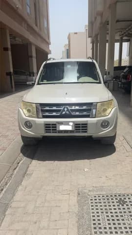 Used Mitsubishi Pajero 3.5L 5 Door Full 2012 Used Mitsubishi Pajero 3.5L 5 Door Full 2012 for sale