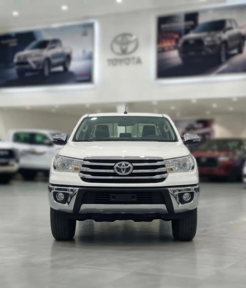 New Toyota Hilux 2.0 Double Cab 4x2 M/T 2026