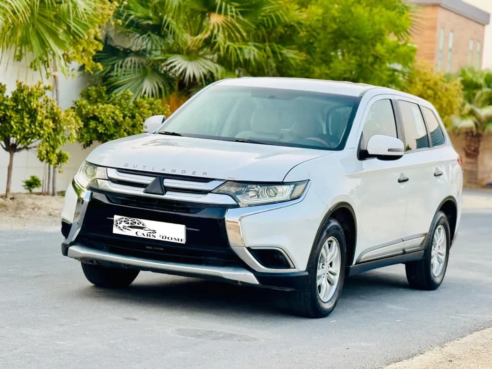 ميتسوبيشي أوتلاندر 2.4L GLX (Mid Option) 2017 مستعملة