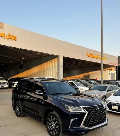 Used Lexus LX 570 5 door 5.7L 2021 Used Lexus LX 570 5 door 5.7L 2021 used_cars.forSale