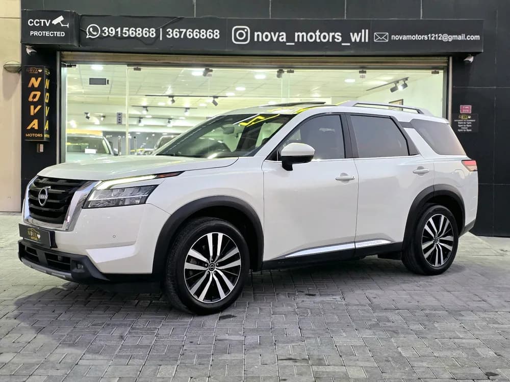 نيسان باثفايندر SL 4WD 2024 مستعملة