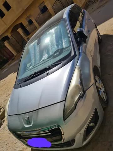 بيجو 5008 1.6T Allure 2016 مستعملة بيجو 5008 1.6T Allure 2016 مستعملة used_cars.forSale