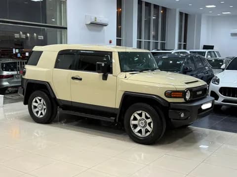 تويوتا اف جاي كروزر 5 Door 4.0L (Automatic) 2023 مستعملة