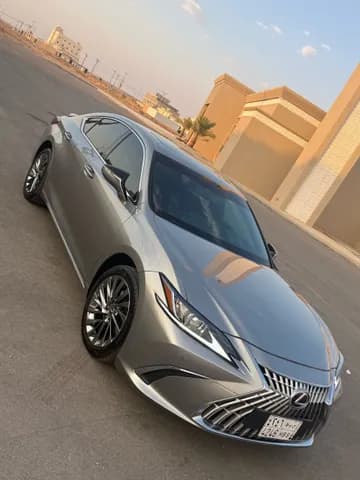 Used Lexus ES 350 4 door 3.5L 2025 Used Lexus ES 350 4 door 3.5L 2025 used_cars.forSale