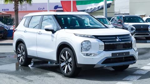 ميتسوبيشي أوتلاندر 2.4L GLX Mid Option (7-Seater) 2026 جديدة ميتسوبيشي أوتلاندر 2.4L GLX Mid Option (7-Seater) 2026 جديدة used_cars.forSale