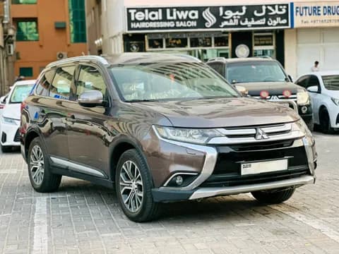 ميتسوبيشي أوتلاندر 2.4L GLX Full Option (7-Seater) 2016 مستعملة ميتسوبيشي أوتلاندر 2.4L GLX Full Option (7-Seater) 2016 مستعملة used_cars.forSale