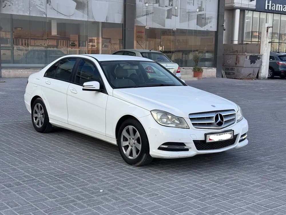 مرسيدس بنز الفئة سي C 180 2014 مستعملة