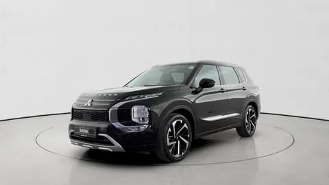 ميتسوبيشي أوت لاندر 2023 مستعملة ميتسوبيشي أوت لاندر 2023 مستعملة used_cars.forSale