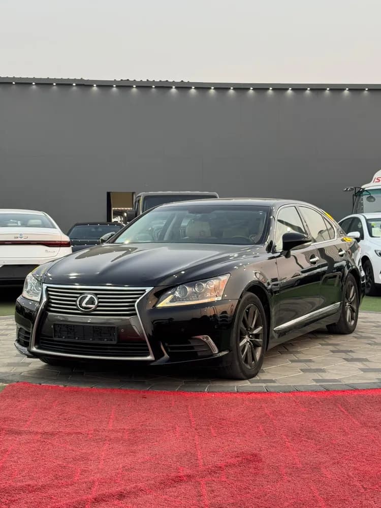 Used Lexus LS 460 4 door 4.6L SWB 2014