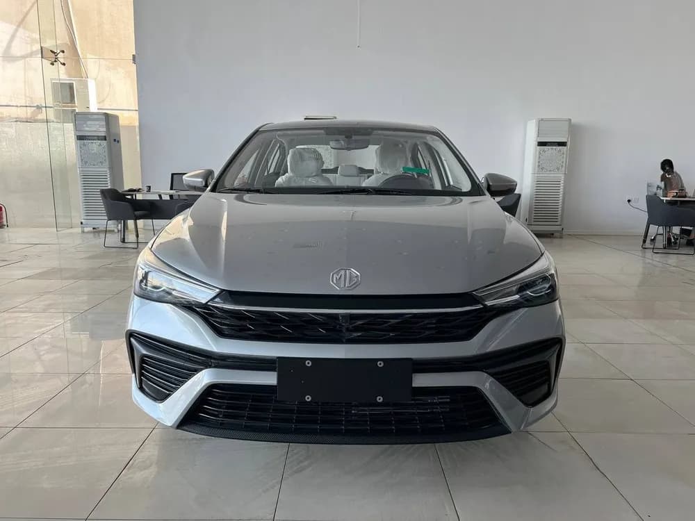 New MG 5 1.5L LUX 2026
