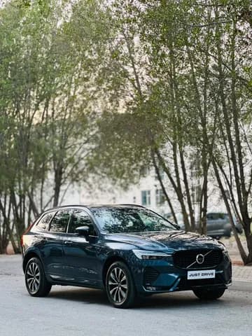 Used Volvo XC60 2.0T B5 MHEV Momentum 2023 Used Volvo XC60 2.0T B5 MHEV Momentum 2023 used_cars.forSale