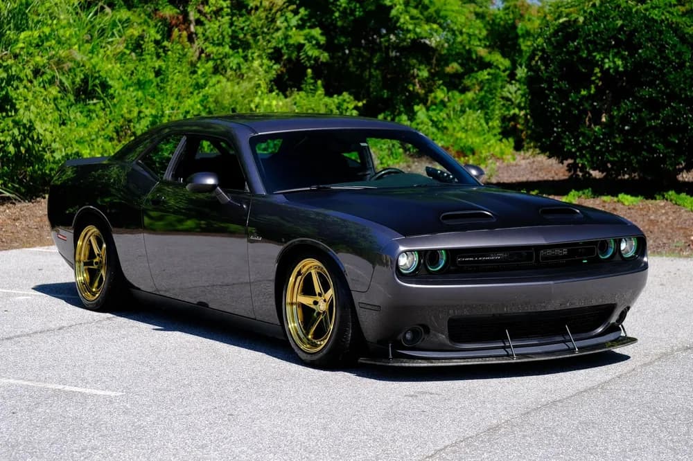 Used Dodge Challenger 6.4L R/T Scatpack Widebody 2016